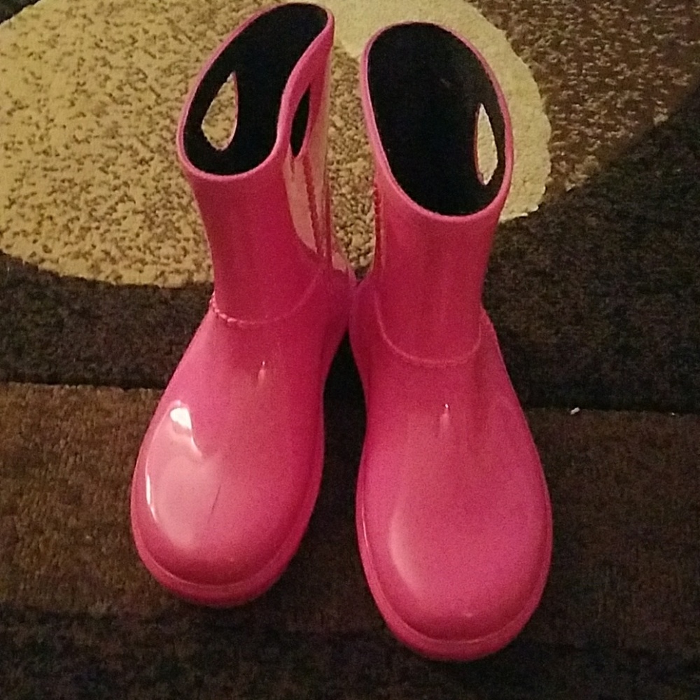 Size 12 UGG rain boot